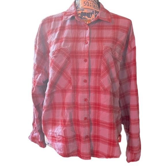 FOREVER 21 purple and red flannel button down collar shirt - Picture 2 of 6